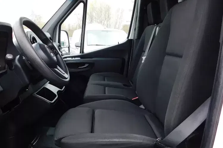 Mercedes Sprinter zdjęcie 9