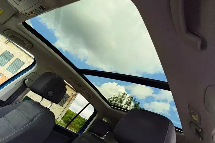 Volkswagen touran zdjęcie 23