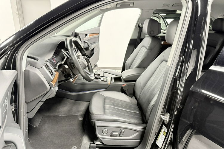 Audi Q5 2.0 TFSi 245KM QUATTRO Design Dynamic MMI Automat KeyLessGo Memory TOP zdjęcie 35