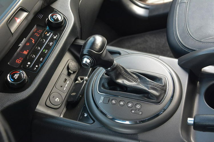 Sportage 2.0MPI(163KM) Skóry bi-Xenon Ledy Duża Navi Kamera Keyless go ASO Kia zdjęcie 24