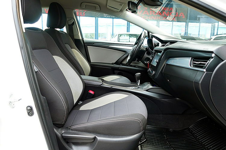 Toyota Avensis AUTOMAT 2.0 BENZYNA 152KM Led+Kamera 3Lata GWARANCJA I-wł Kraj Bezwyp 4x2 zdjęcie 9