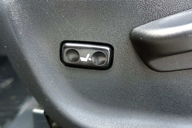 Toyota Avensis AUTOMAT 2.0 BENZYNA 152KM Led+Kamera 3Lata GWARANCJA I-wł Kraj Bezwyp 4x2 zdjęcie 15