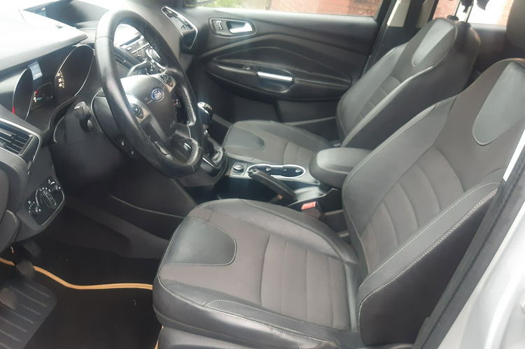Ford Kuga zdjęcie 3