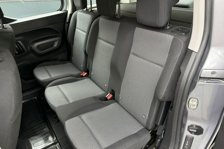 Toyota Proace City Verso . Nawigacja. Klimatyzacja zdjęcie 11