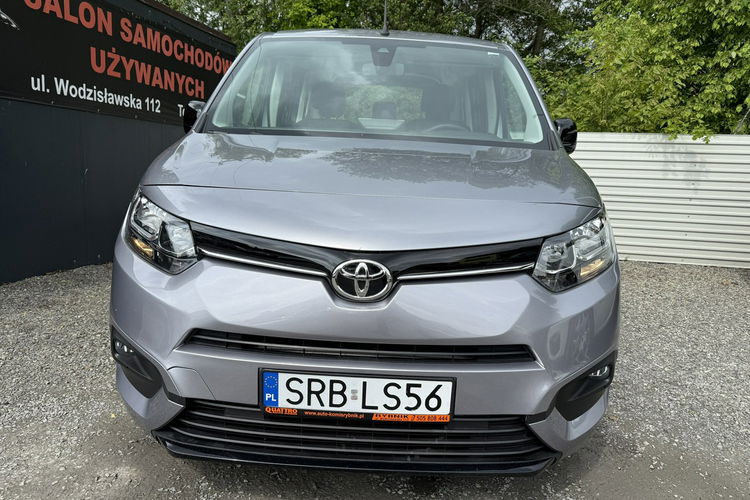 Toyota Proace City Verso . Nawigacja. Klimatyzacja zdjęcie 2
