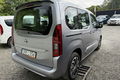 samochód osobowy Toyota zdjęcie 6