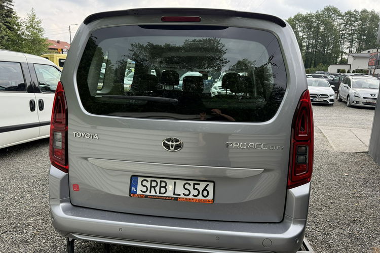 Toyota Proace City Verso . Nawigacja. Klimatyzacja zdjęcie 7
