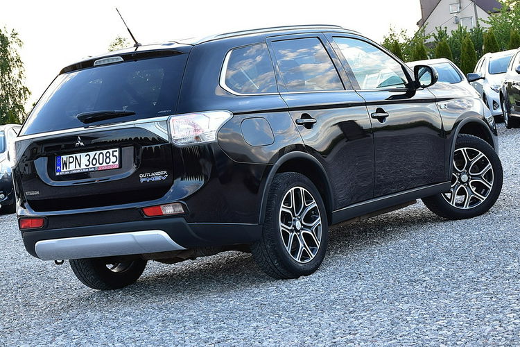 Mitsubishi Outlander 2.0 Plug-in Hybrid 4x4 Navi Pół-skóra Kamera Gwarancja zdjęcie 20