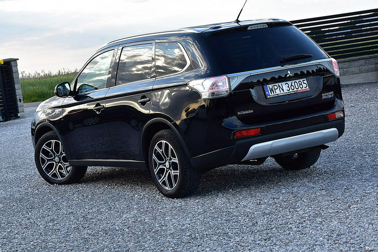 Mitsubishi Outlander 2.0 Plug-in Hybrid 4x4 Navi Pół-skóra Kamera Gwarancja zdjęcie 21