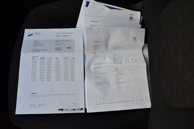 Skoda Superb 1.6Tdi 105Km Lift Alu Navi Gwarancja zdjęcie 8