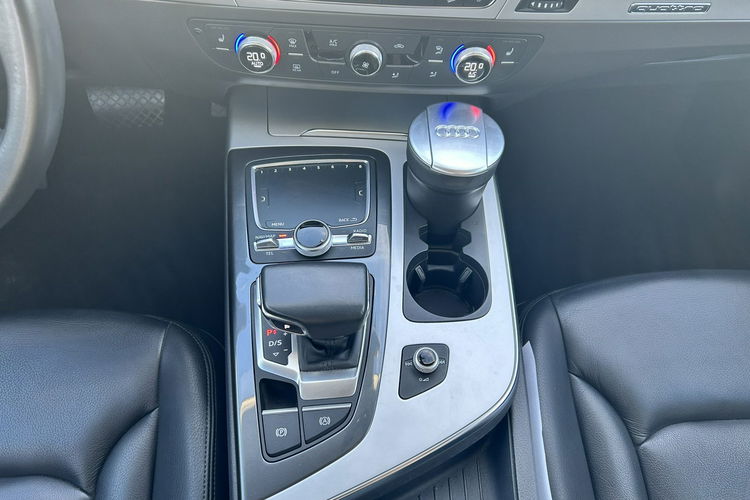 Audi Q7 Tylko 75 tyś km Quattro zdjęcie 14