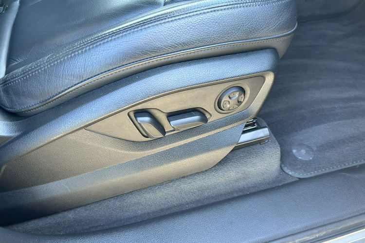 Audi Q7 Tylko 75 tyś km Quattro zdjęcie 22
