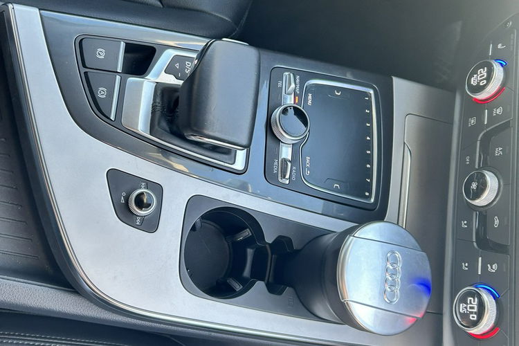 Audi Q7 Tylko 75 tyś km Quattro zdjęcie 23
