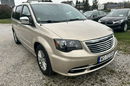 Chrysler Town & Country 7-osobowy zdjęcie 3