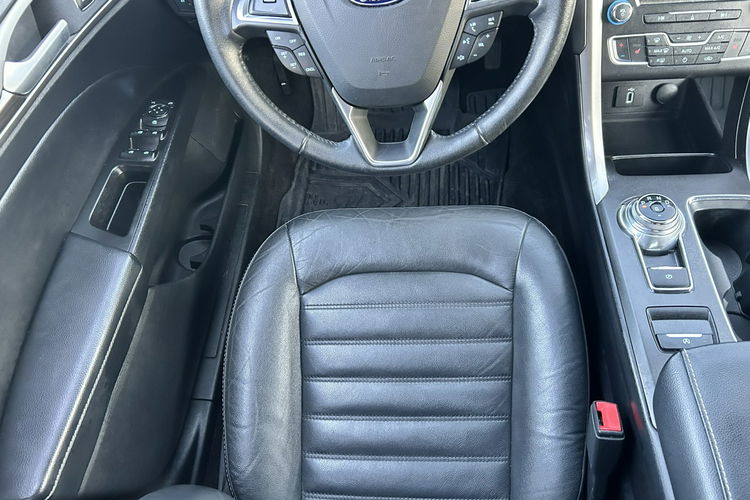 Ford Fusion zdjęcie 14