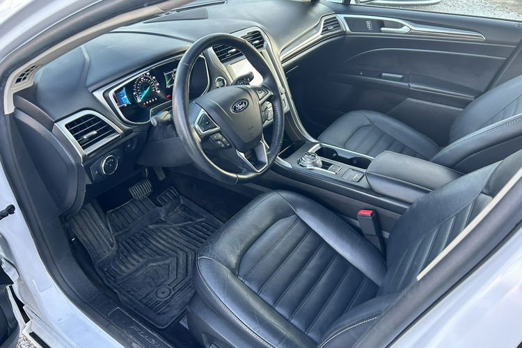 Ford Fusion zdjęcie 9