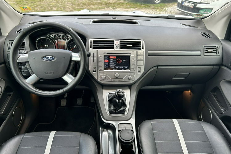 Ford Kuga TITANIUM 4x4 zdjęcie 10