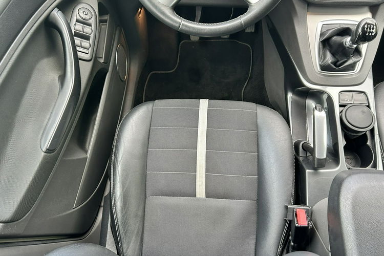 Ford Kuga TITANIUM 4x4 zdjęcie 12