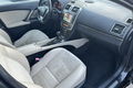 samochód osobowy Toyota zdjęcie 11