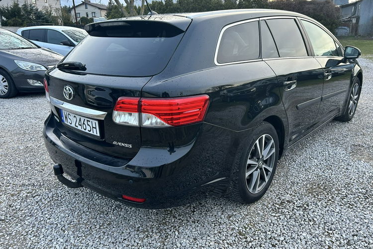 Toyota Avensis zdjęcie 5