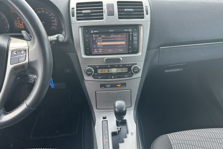 Toyota Avensis Super stan zdjęcie 15