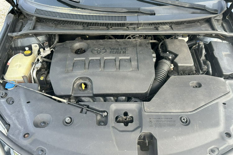 Toyota Avensis Super stan zdjęcie 16