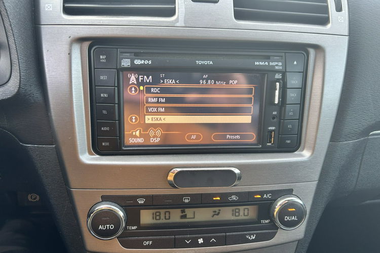 Toyota Avensis Super stan zdjęcie 21