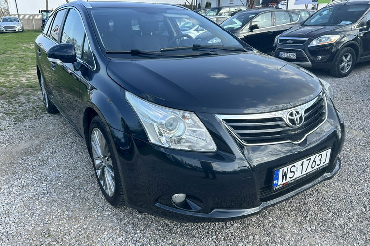 Toyota Avensis Super stan zdjęcie 3