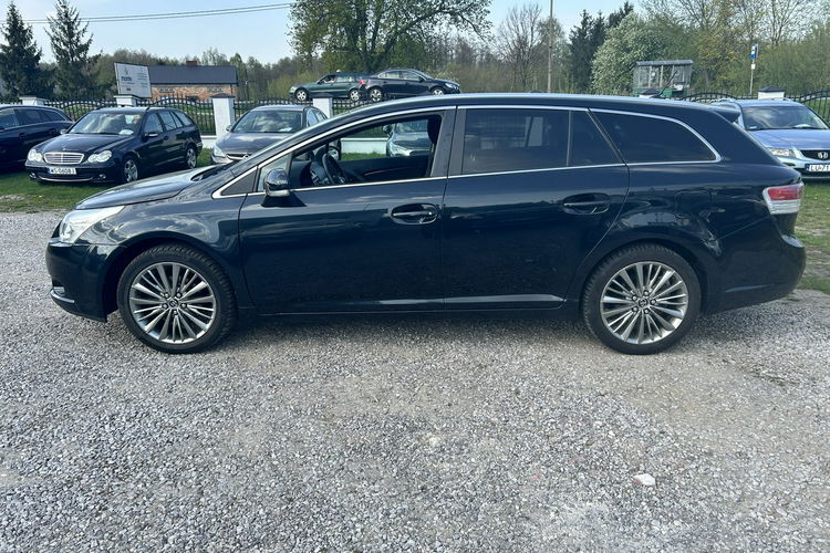 Toyota Avensis Super stan zdjęcie 8