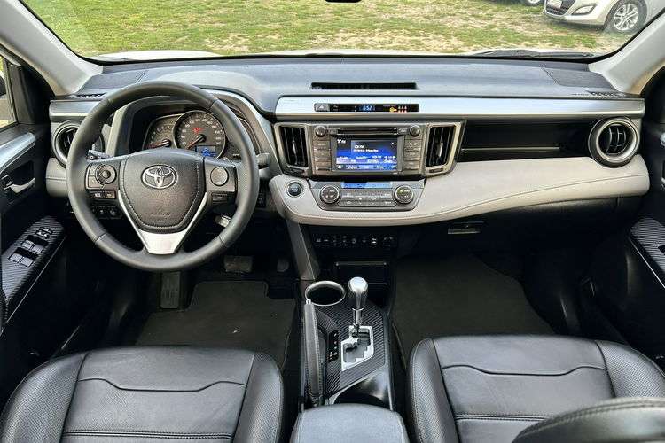 Toyota RAV-4 Tylko 137 tyś km zdjęcie 10