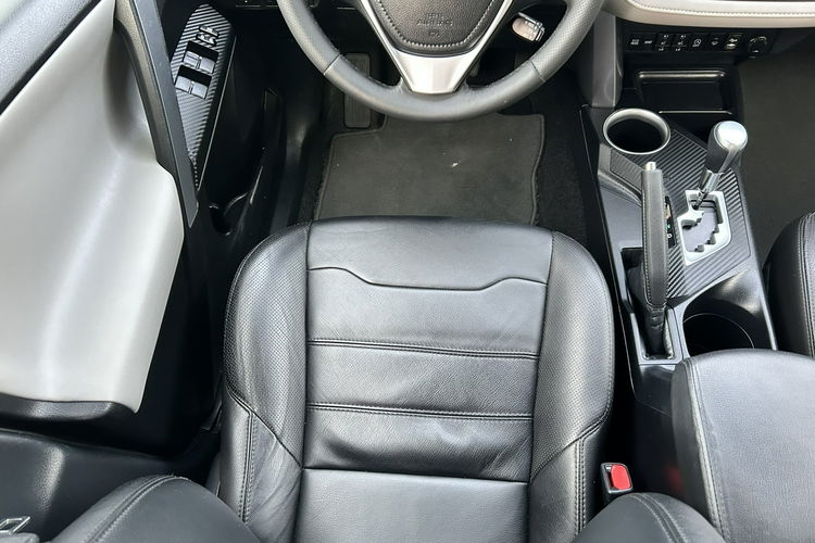 Toyota RAV-4 Tylko 137 tyś km zdjęcie 12