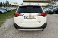 samochód osobowy Toyota zdjęcie 6