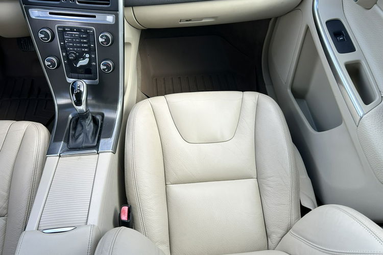 Volvo XC 90 zdjęcie 14
