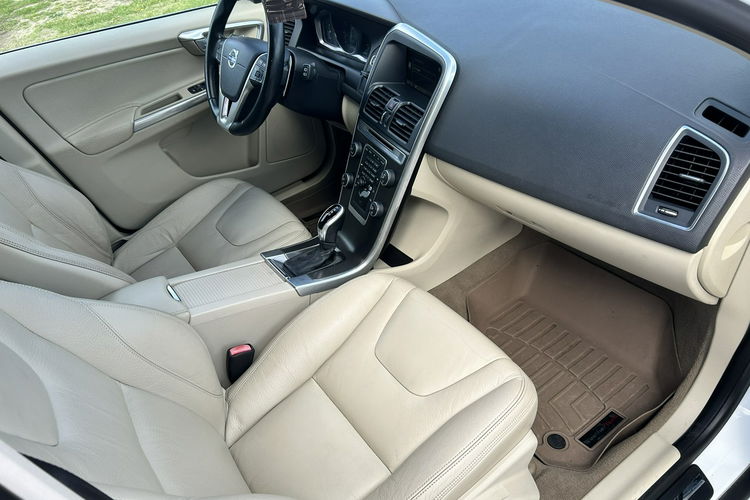 Volvo XC 90 zdjęcie 16