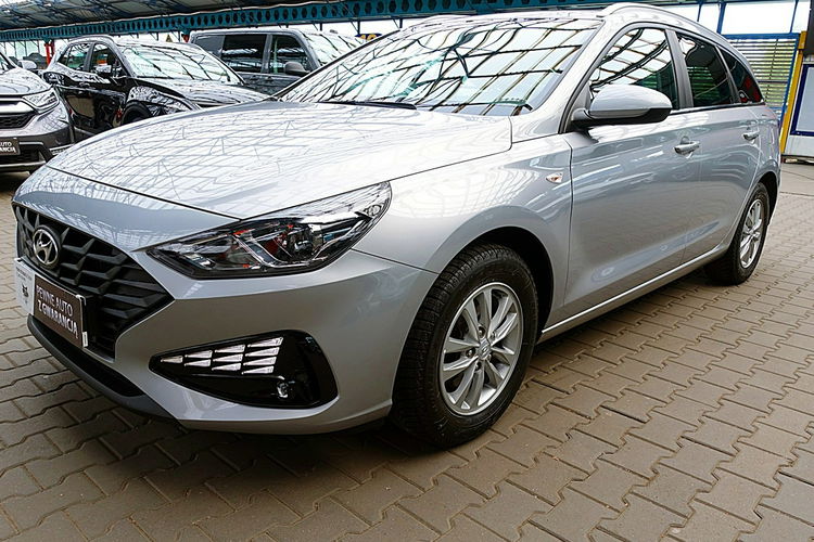 Hyundai i30 1, 5 16V LED+TEMPOMAT GWARANCJA 1WŁ Kraj Bezwypadkowy F23% 4x2 zdjęcie 71