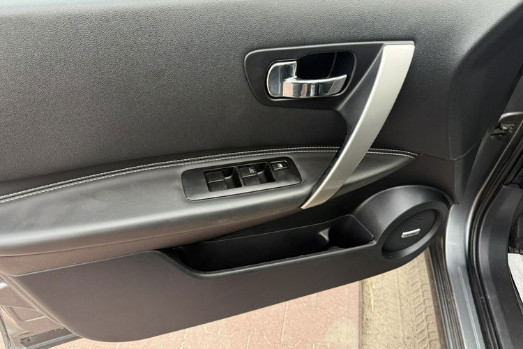 Nissan Qashqai FULL OPCJA Zadbany Bezwypadkowy Niski oryginalny przebieg zdjęcie 20