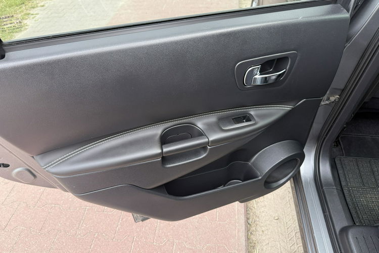 Nissan Qashqai FULL OPCJA Zadbany Bezwypadkowy Niski oryginalny przebieg zdjęcie 24