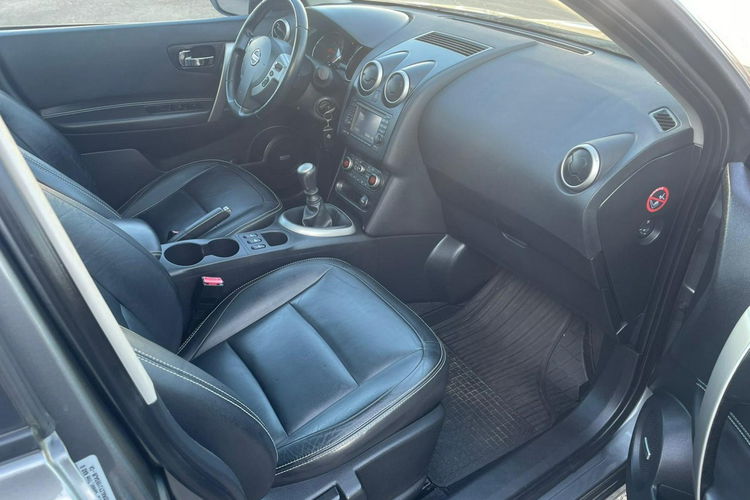 Nissan Qashqai FULL OPCJA Zadbany Bezwypadkowy Niski oryginalny przebieg zdjęcie 4