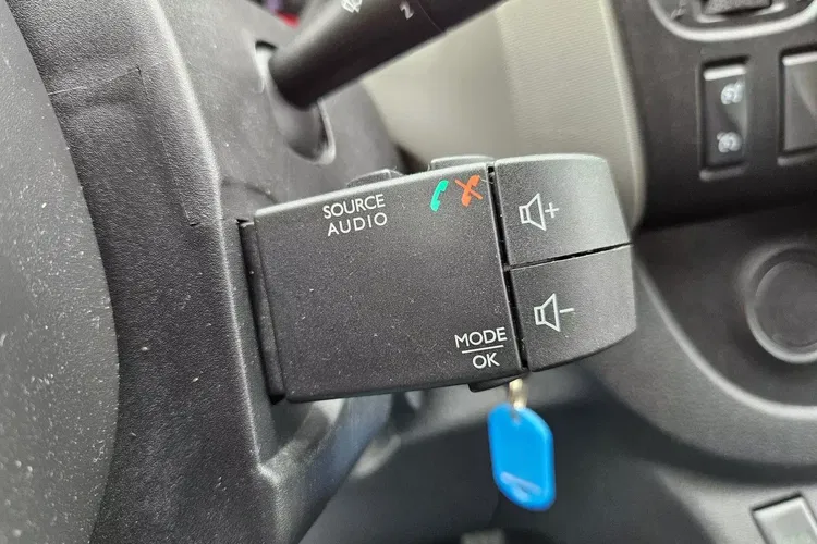 Renault Trafic Long 59900zł NETTO Brygadówka 6 osób 1.6dCi/120KM zdjęcie 20