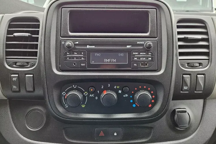 Renault Trafic Long 59900zł NETTO Brygadówka 6 osób 1.6dCi/120KM zdjęcie 23