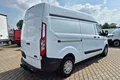 samochód dostawczy Ford zdjęcie 8