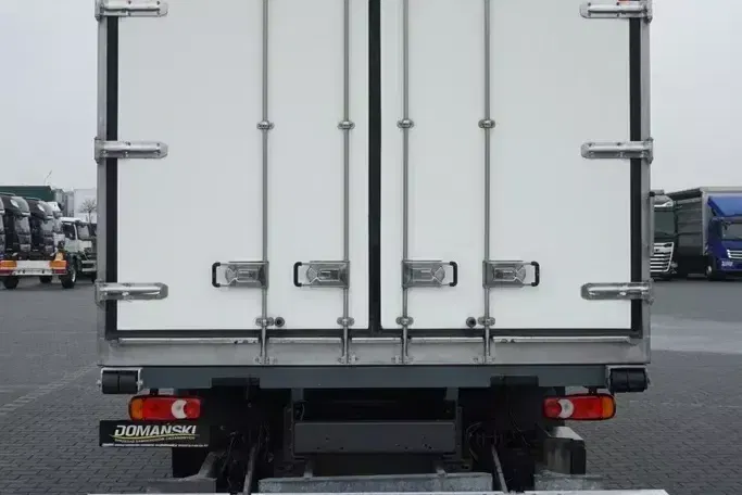 DAF LF / 260 / EURO 6 / CHŁODNIA + WINDA / 17 PALET / ŁAD. 7840 KG zdjęcie 18