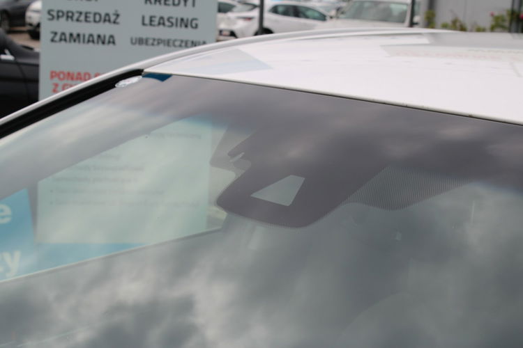 Toyota Camry 2.5 Hybrid e-CTV Comfort F-vat Kamera Gwarancja zdjęcie 12