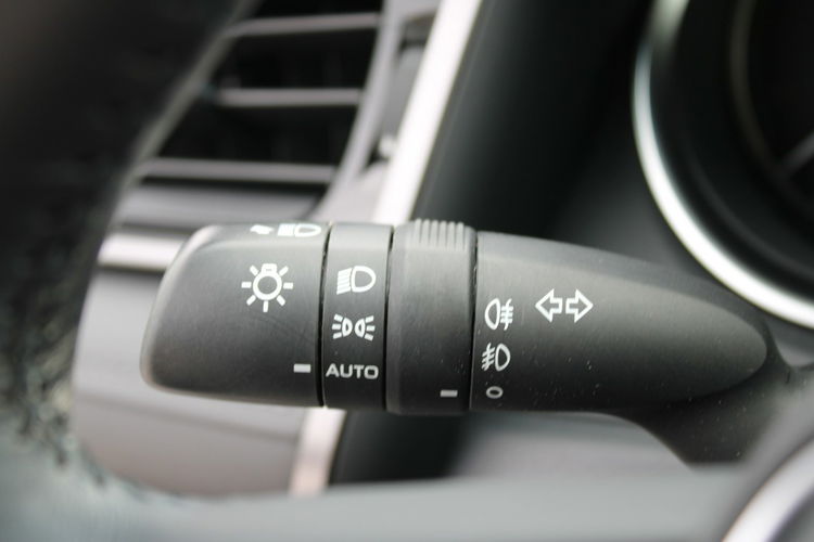 Toyota Camry 2.5 Hybrid e-CTV Comfort F-vat Kamera Gwarancja zdjęcie 18