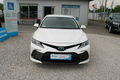 samochód osobowy Toyota zdjęcie 2