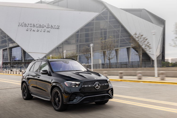 Mercedes GLE 300 d mHEV 4-Matic AMG Line zdjęcie 3