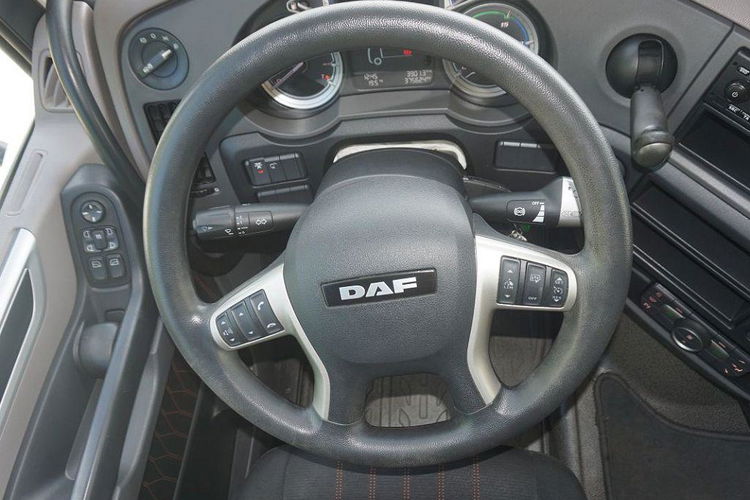 DAF XF 480 FT zdjęcie 6