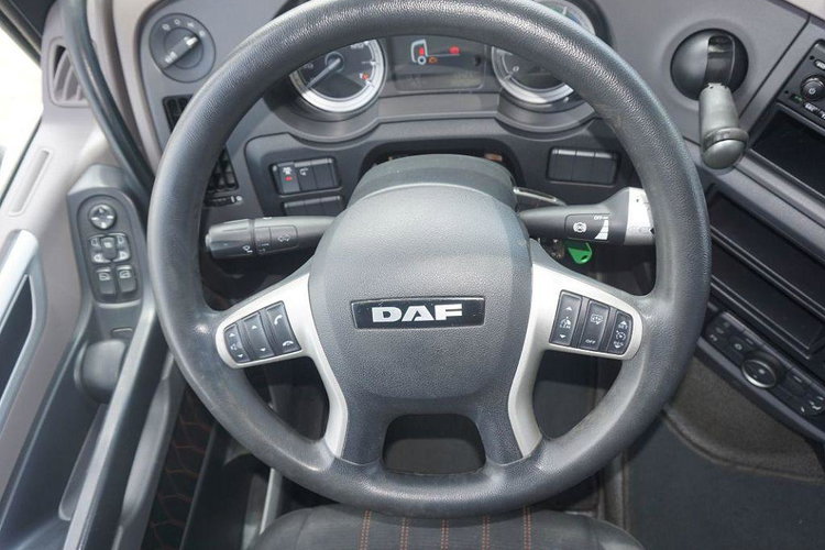DAF XF 480 FT zdjęcie 6