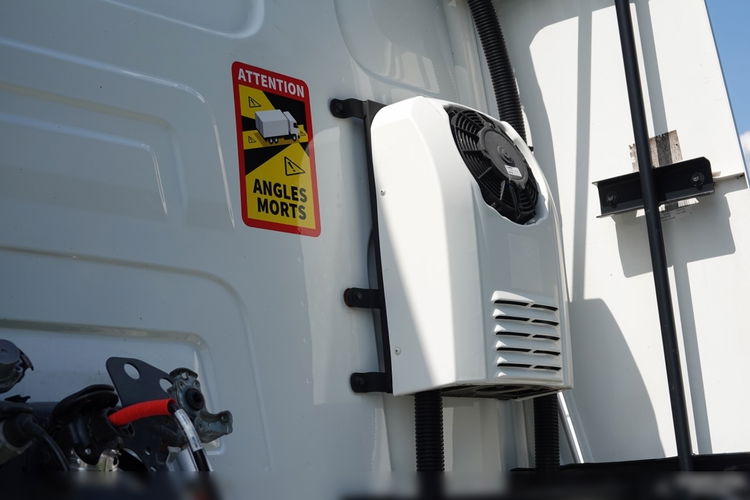 Renault T 460 / KLIMA POSTOJOWA / PO KONTRAKCIE SERWISOWYM zdjęcie 23