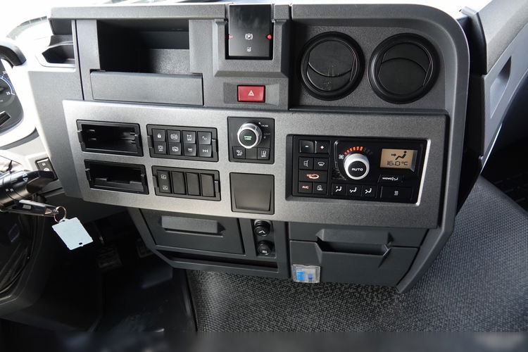 Renault T 460 / KLIMA POSTOJOWA / PO KONTRAKCIE SERWISOWYM zdjęcie 32